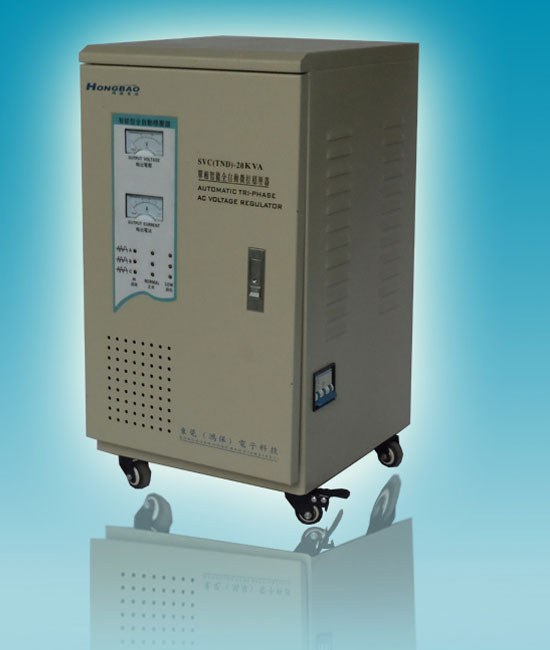 三相全自動交流穩(wěn)壓器 三相全自動交流穩(wěn)壓器